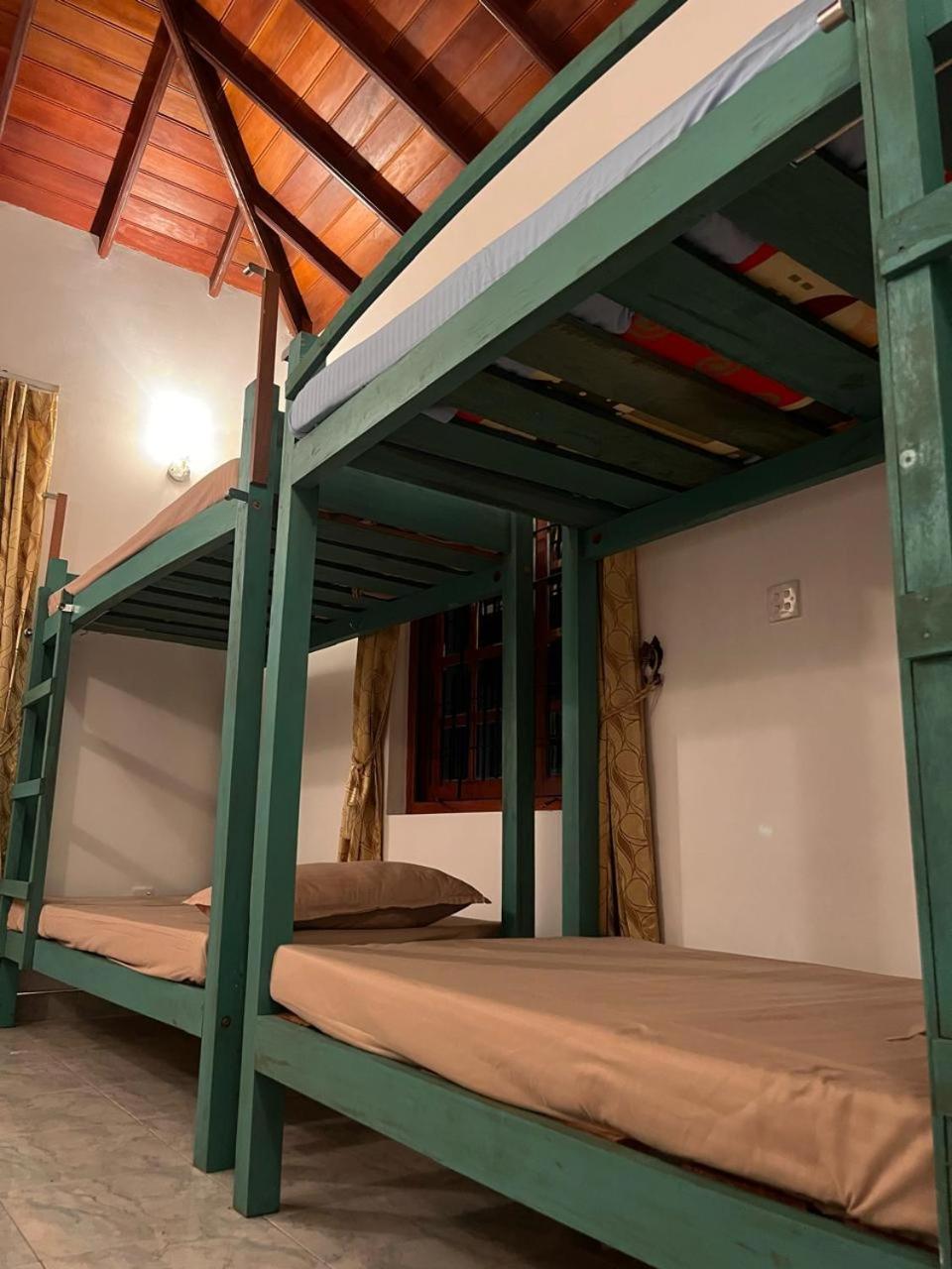 Ceylon Glory Hostel Negombo Exterior photo