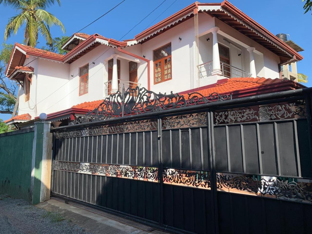 Ceylon Glory Hostel Negombo Exterior photo
